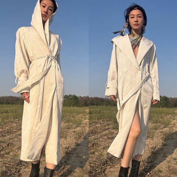 Ann Demeulemeester Off-White Hooded Trench Coat - Picture 5 of 10